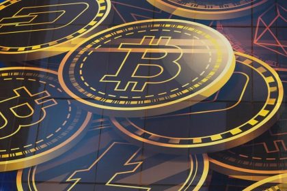 Bitcoin klesol pod 60 tisic dolarov a je na najnizsej urovni od oktobra 2024