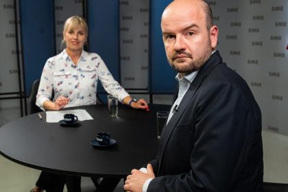 Dube ci v Arene Riesime nasivky obzalovaneho Gaspara a slova o hyenach Presne to chce Fico