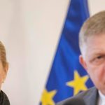 Fico isiel do Pariza po recept na rast O pol roka neskor OECD hovori ze ekonomika spomaluje