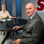 Miklosko v Arene V politike si tu kazdy vzajomne nevie prist na meno Avsak rok zmien s osmicou sa blizi