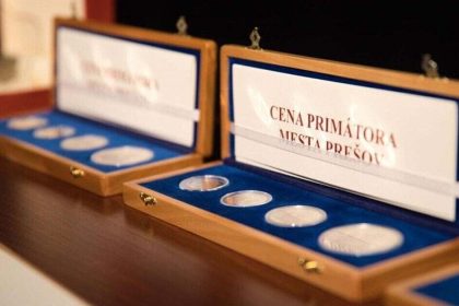 Na slavnostnom presovskom zastupitelstve boli udelene verejne ocenenia za rok 2025