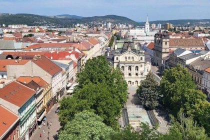 Ochranca prav predlozil navrh na Ustavny sud na pozastavenie novely o Kosiciach