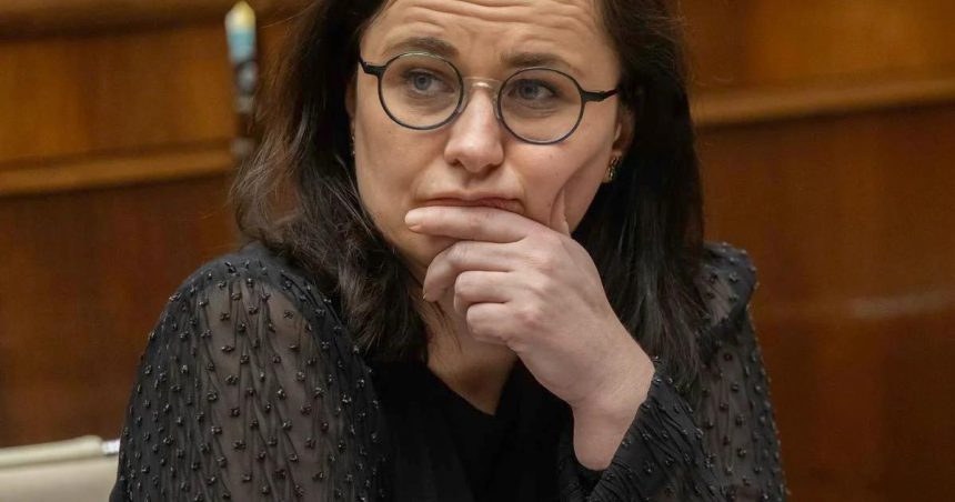 Opozicne PS by nepodporilo ani samostatny navrh Hlasu k referendu