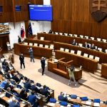Poslanci v tomto roku zatial schvalili 45 zakonov z toho dva v zrychlenom rezime