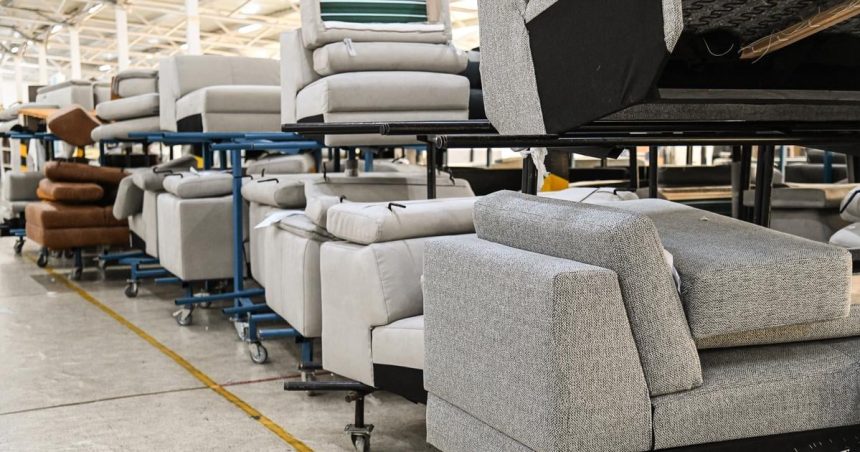 Presovska Ikea sa dostala medzi najvetsich Avsak zasiahli ju dlhy