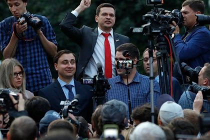 Rusky opoziciou Ilya Yashin zaklada politicku stranu