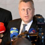 SNS kladie dalsiu podmienku Rozpocet nepodpori ak dochodky ludi nad 90 rokov nestupnu
