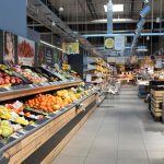 Slovaci od pandemie minaju podla analytika viac na potraviny a menej na energiu