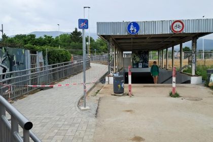 Vlak bude na skok aj od panelakov Zeleznice dokoncuju investiciu vo vyske dva a pol miliona