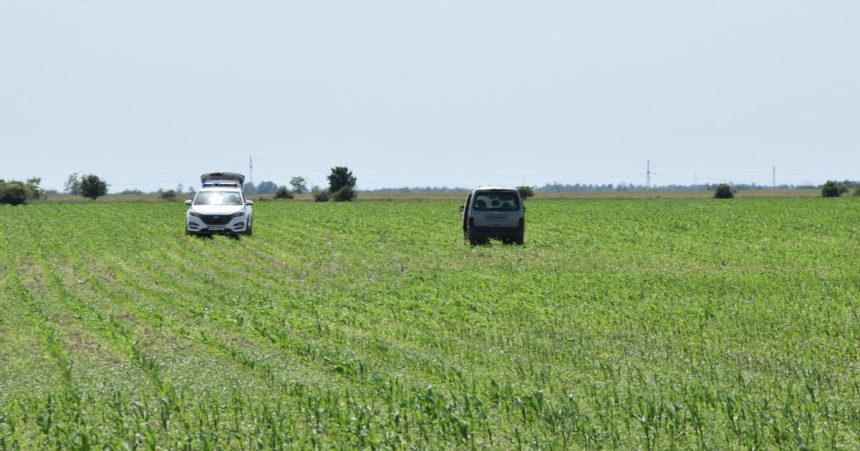 dvaja zufali zlodeji ukradli auto a rozoberali ho priamo na poli v cele uz cakaju na rozhodnutie sudu