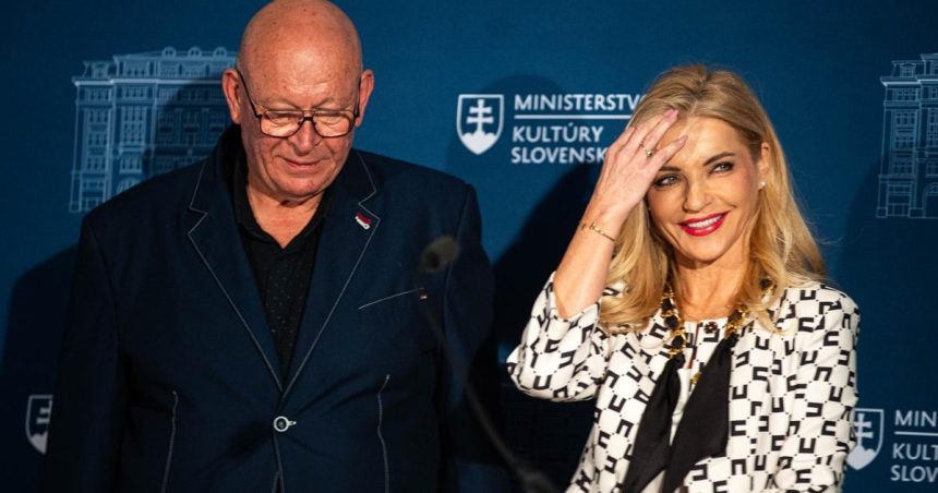 Do FPU dosadila Simkovicova svoju veducu komunikacie Demkova zdielala konspiracne teorie