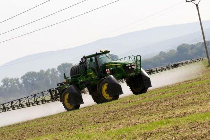 Europoslanci schvalili podporu na hnojiva pre agrarnikou