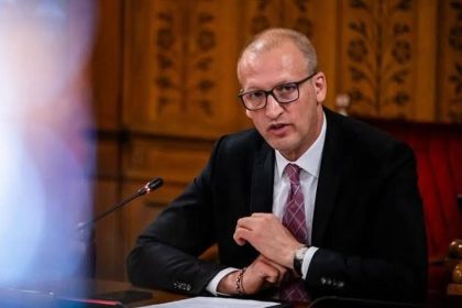 Madarsky minister sa v Chorvatsku zucastnil na slavnostnom otvoreni telocvicne v obci Korod