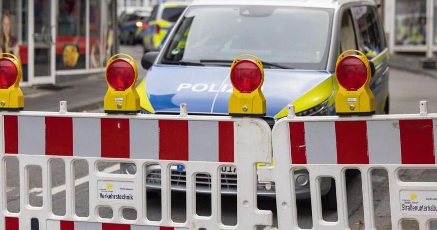 Muz pravdepodobne zadrziava rukojemnikov v banke v nemeckom Regensburgu