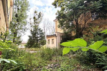 Nesmeli to byt baraky ale vystavne kusy po odchode vojakov zostalo ticho Brownfield po rokoch z mesta zmizne