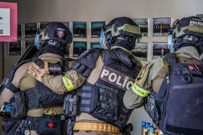 Policia v okresoch Presov a Sabinov vykonava akciu Skrina Zamerana je na anabolika