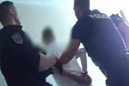 Recepnej sa vyhraal vystrelenim Policia do hotela vyslala niekolko hliadok muza spacifikovali
