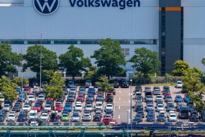 Situacia v Cine ostava narocna globalny predaj Volkswagenu poklesol