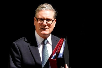 Starmer v prvom rozhovore od oznamenia o rezignacii varoval svojho nastupcu