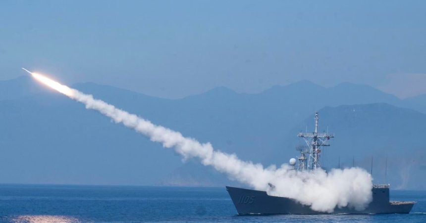 Taiwanska pobrezna straz monitoruje cinske lode pri pobrezi ostrova