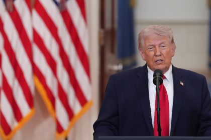 Tajna sluzba USA nezaregistrovala viac ako 100 hlaseni o muzovi ktory strielal na Trumpa