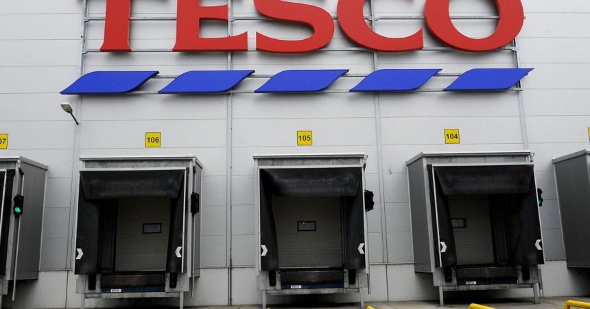 Tesco udajne uvazuje o predaji prevadzok v strednej europe
