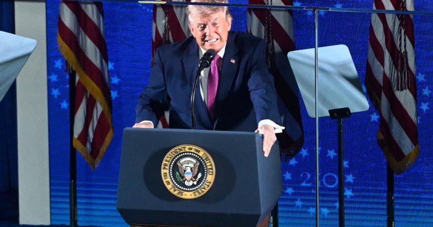 Trumpova platforma zvazuje predplatne 100tisic dolarov mesacne za rychlejsi pristup k jeho prispevkom