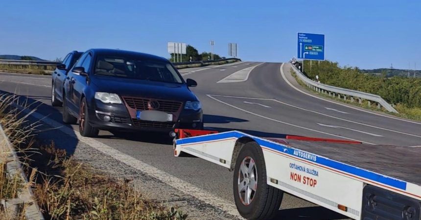 jeden pruser nestacil vodic sa vydaval za brata a soferoval auto pocas patrania