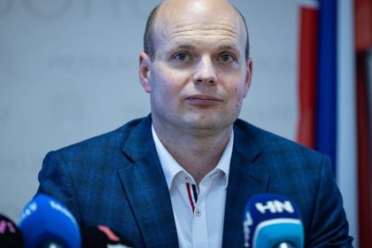 sutaj estok prehral dalsiu kauzu podla sudu viceprezidenta policie odvolal nezakonne