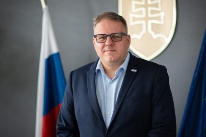 ze ma chce raz zalovat osobne utoky nie su bezne ficov argument o setreni je nezmysel rozhovor