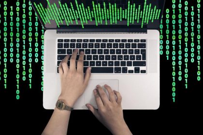 Europke urady verili ze pouzivaju zapadny software Mal vsak kod z Ruska a peciatku tamojsej tajnej sluzby