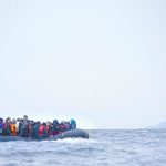 Menej lodi viac mrtvych burky menia cestu migrantov cez Stredozemne more na boj o prezitie