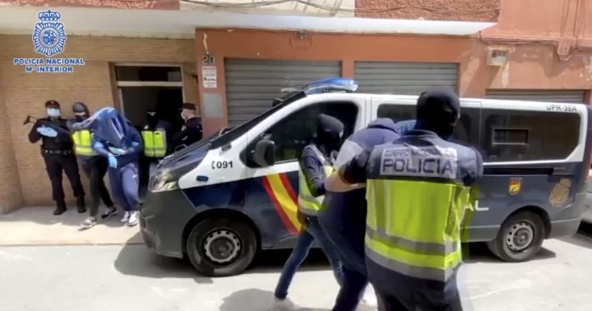 Muz usiel zo styroch vazeni opaet ho chytili v spanielsku