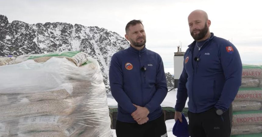 Okrem Hvizdaka budu v klube turistov odvolavat aj Sveca a pravnika ktory sa snai zosadit Fabriciusa