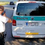 Policajti zablokovali cesty v Preove a okol Zastavili vodisk preukazy osvedenia aj evidenn sla