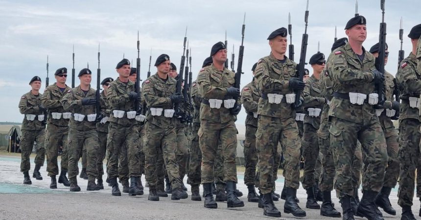 Polska armada sa coskoro stane najvacsou v Evrope oznamil Tusk