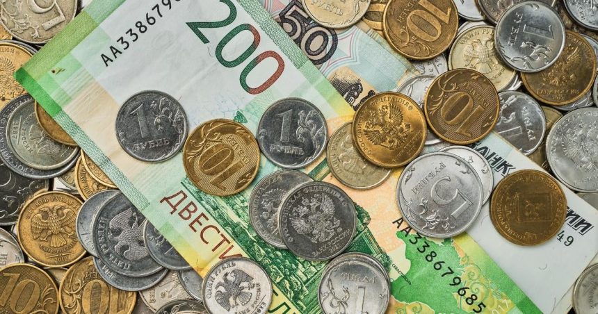 Rusi masovo vyberaju peniaze z bank vysokym urokom a reciam o dobrej kondicii neveria