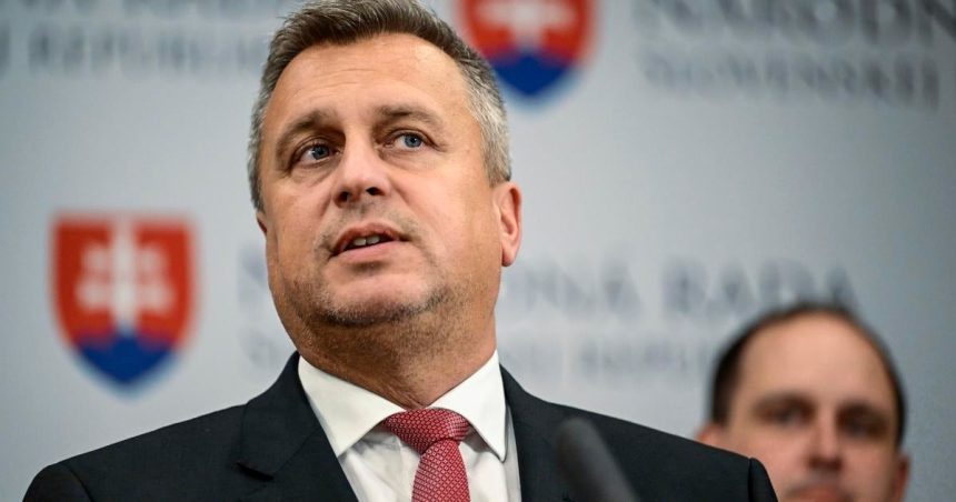 SNS podpori Mazuereka za sefa Presovskeho kraja ak Republika schvali Lucanskeho v Zilinskom
