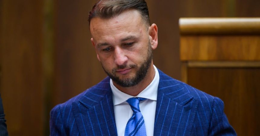 Sutaj Estok chcel oznamit navrh na zmenu ustavy no na tlacovu konferenciu napokon neprisiel