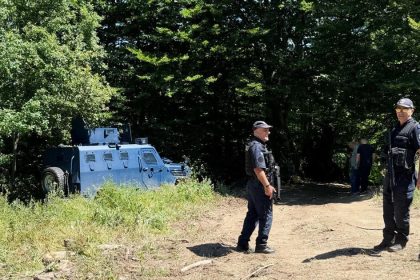 V Kosove objavili ludske pozostatky na mieste predpokladaneho masoveho hrobu