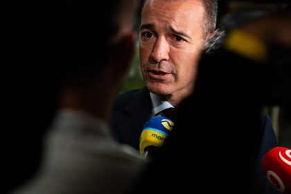 system eprihaka za miliny eur v kov de vystresoval rodiov a koly u druckera stle vyrieuj o bude so sankciami